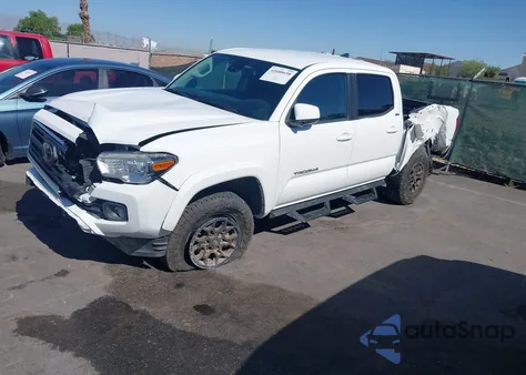 2019 Toyota Tacoma Sr5 V6 z USA, uszkodzony, nr VIN 3TMAZ5CN2KM097149
